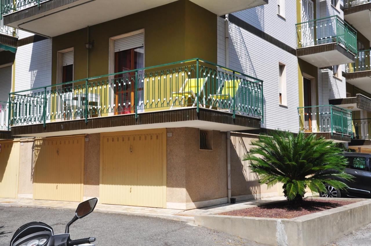 Viale Repubblica 329 1 Leilighet Pietra Ligure Eksteriør bilde